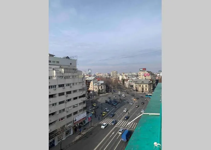 Lovely In The Heart Of * Boekarest