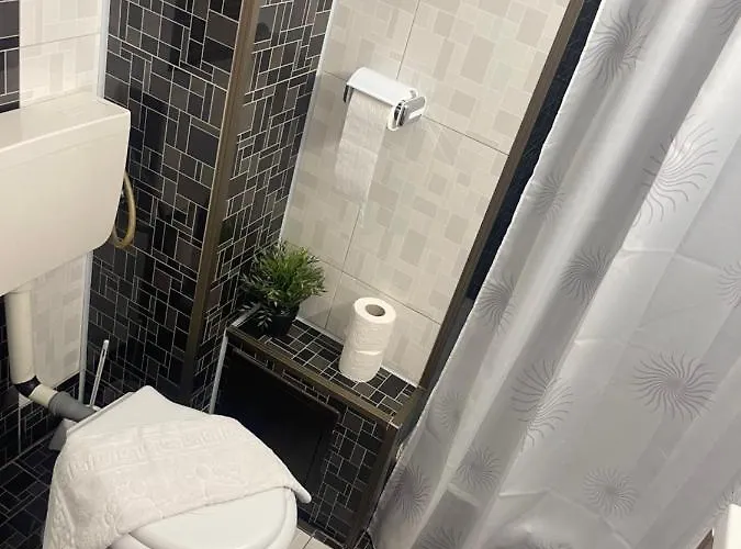 Lovely In The Heart Of Appartement Boekarest