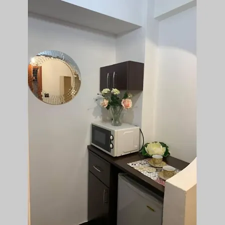 Lovely In The Heart Of * Bucarest