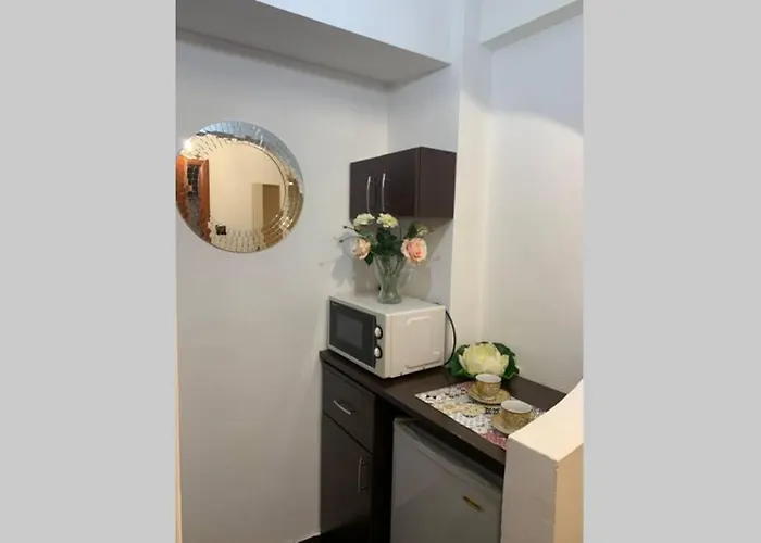 Lovely In The Heart Of * Βουκουρέστι