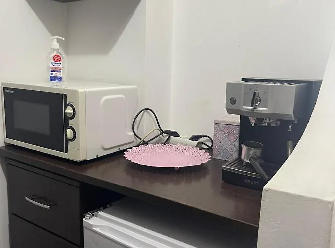 Lovely In The Heart Of Bukarest